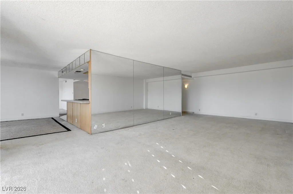 3111 Bel Air, Las Vegas, NV 89109