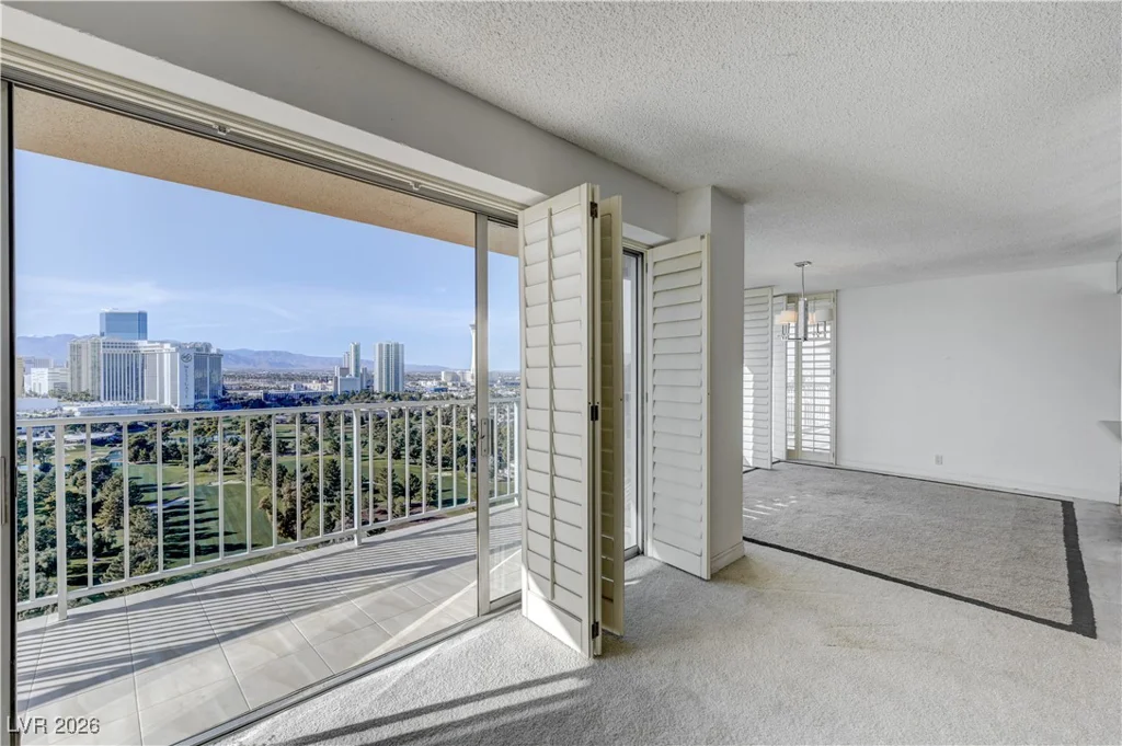 3111 Bel Air, Las Vegas, NV 89109
