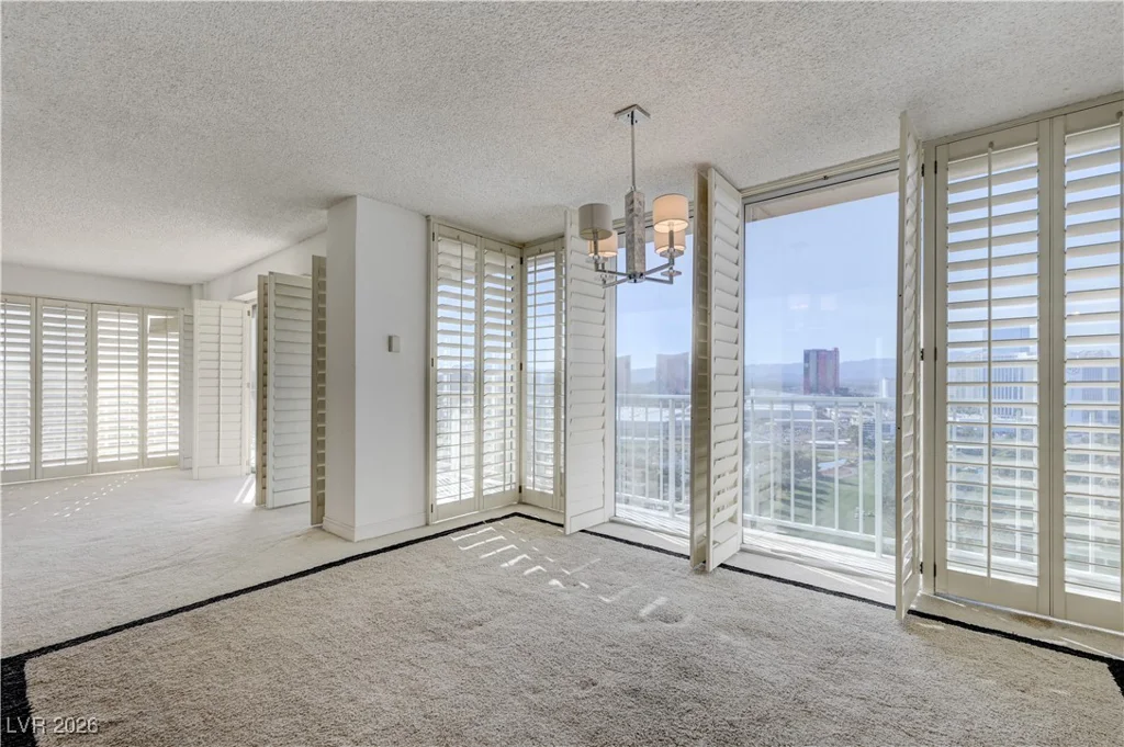 3111 Bel Air, Las Vegas, NV 89109