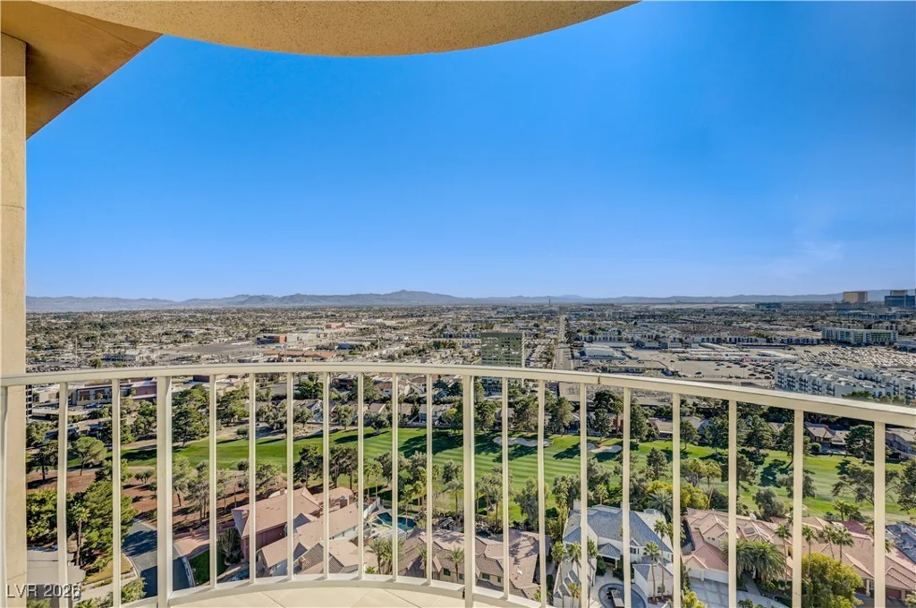 3111 Bel Air, Las Vegas, NV 89109