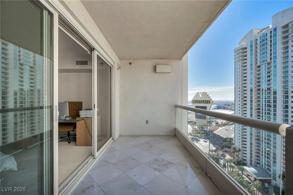 2777 Paradise, Las Vegas, NV 89109