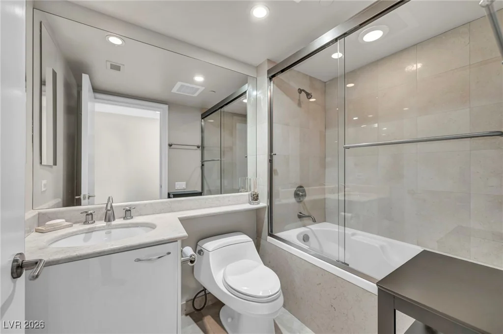 2777 Paradise, Las Vegas, NV 89109