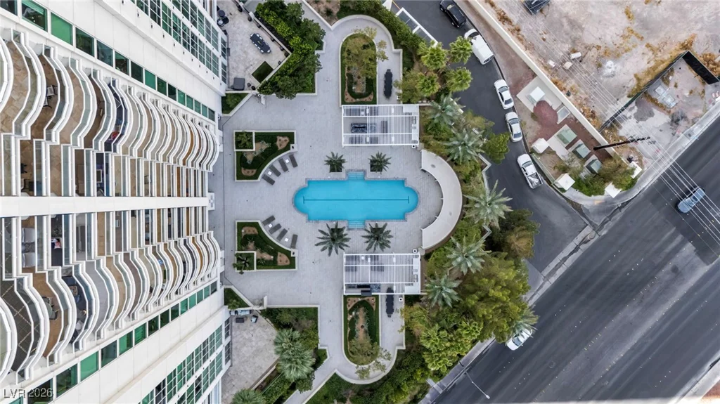 2777 Paradise, Las Vegas, NV 89109