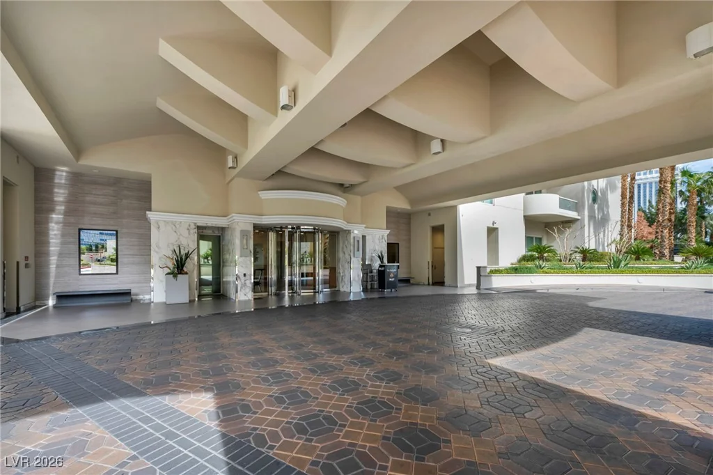 2777 Paradise, Las Vegas, NV 89109