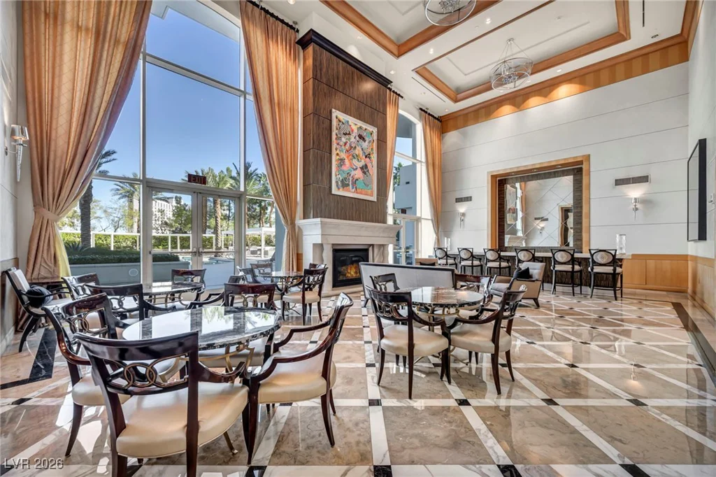 2777 Paradise, Las Vegas, NV 89109