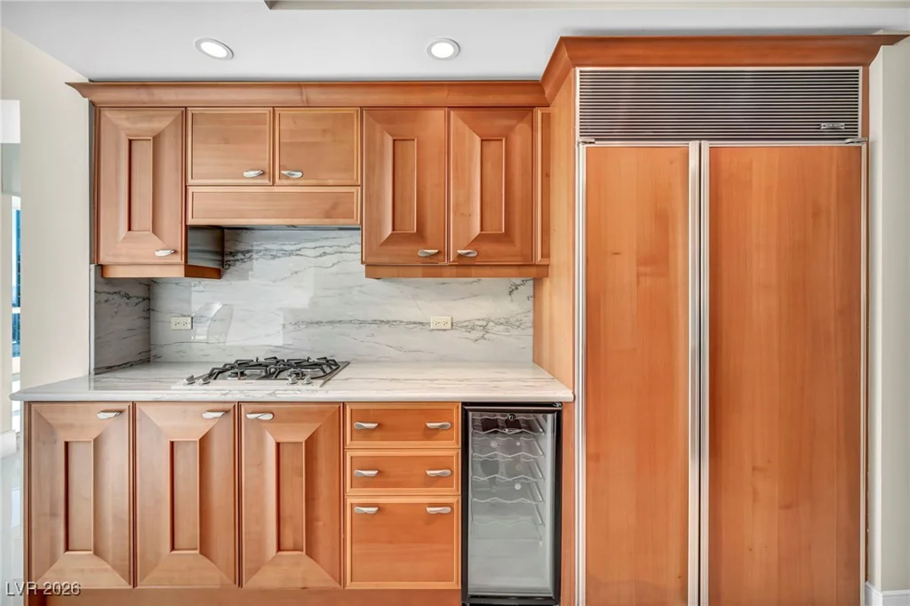 2777 Paradise, Las Vegas, NV 89109