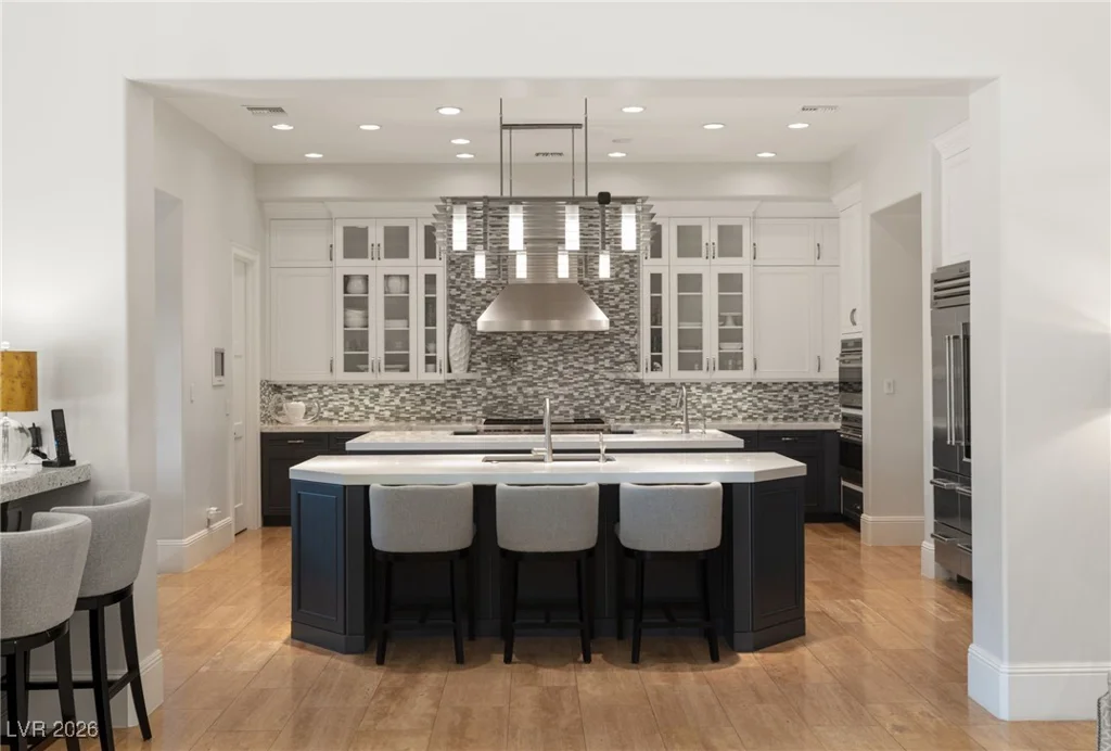11 Misty Peaks, Las Vegas, NV 89135