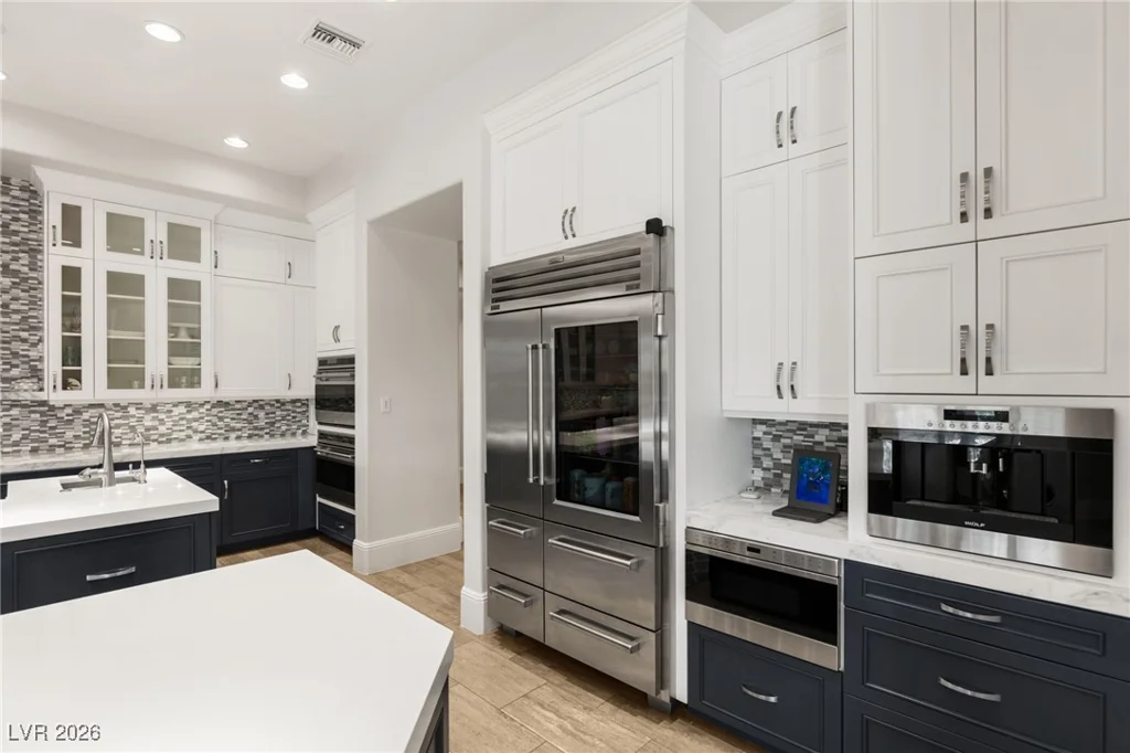 11 Misty Peaks, Las Vegas, NV 89135