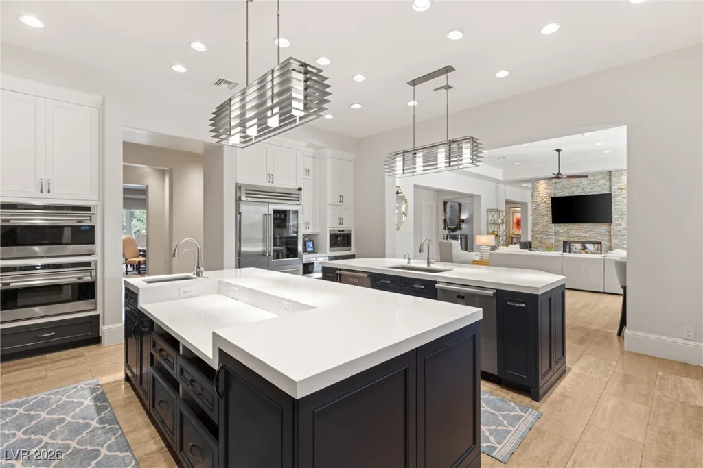 11 Misty Peaks, Las Vegas, NV 89135