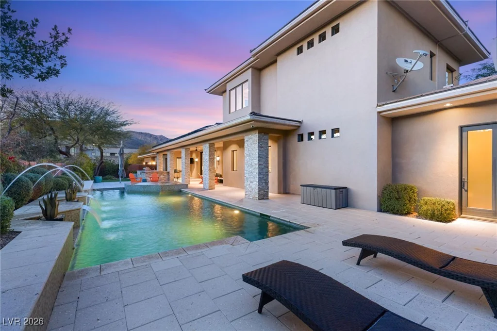11 Misty Peaks, Las Vegas, NV 89135