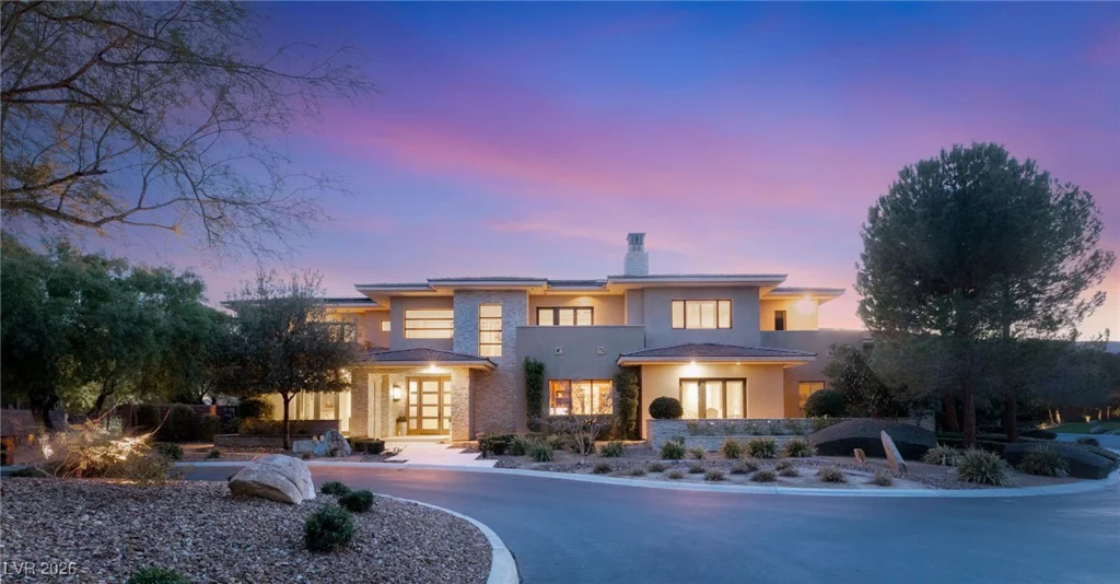 11 Misty Peaks, Las Vegas, NV 89135