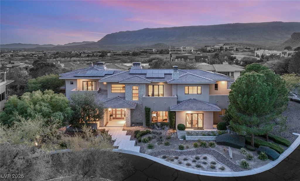 11 Misty Peaks, Las Vegas, NV 89135