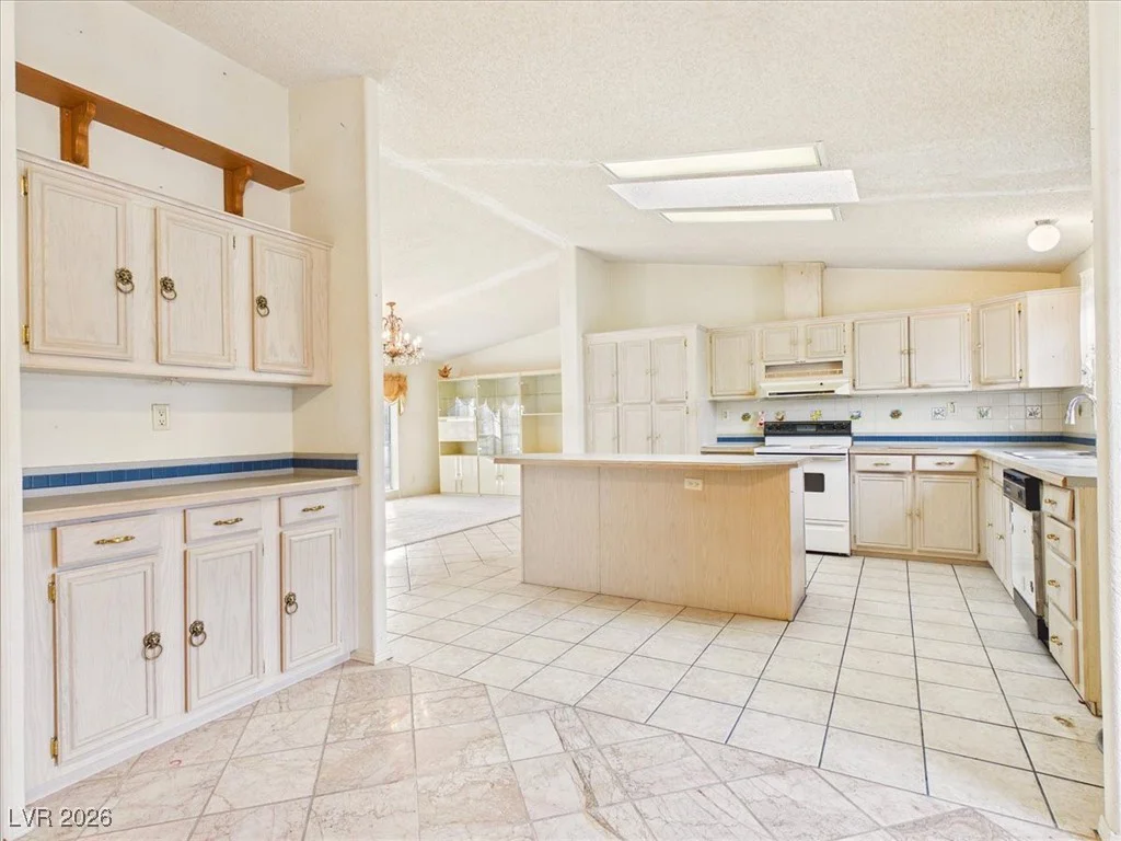 3230 Kellogg, Pahrump, NV 89061