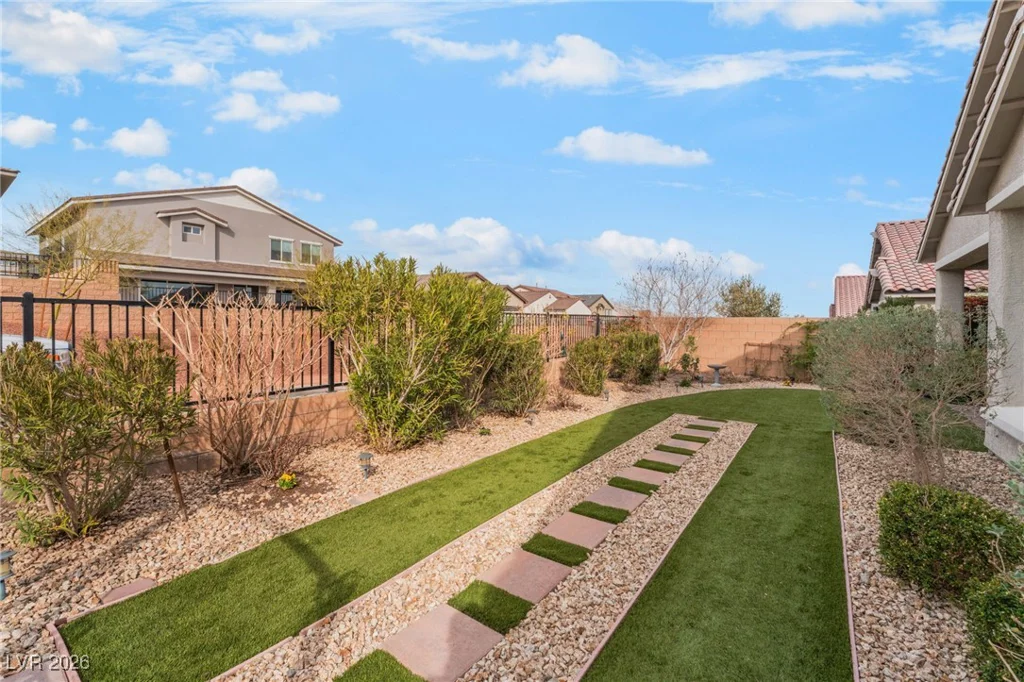 10438 Skye Arroyo, Las Vegas, NV 89166