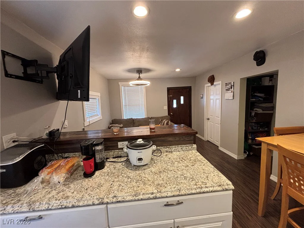 1752 Strandman, Ely, NV 89301