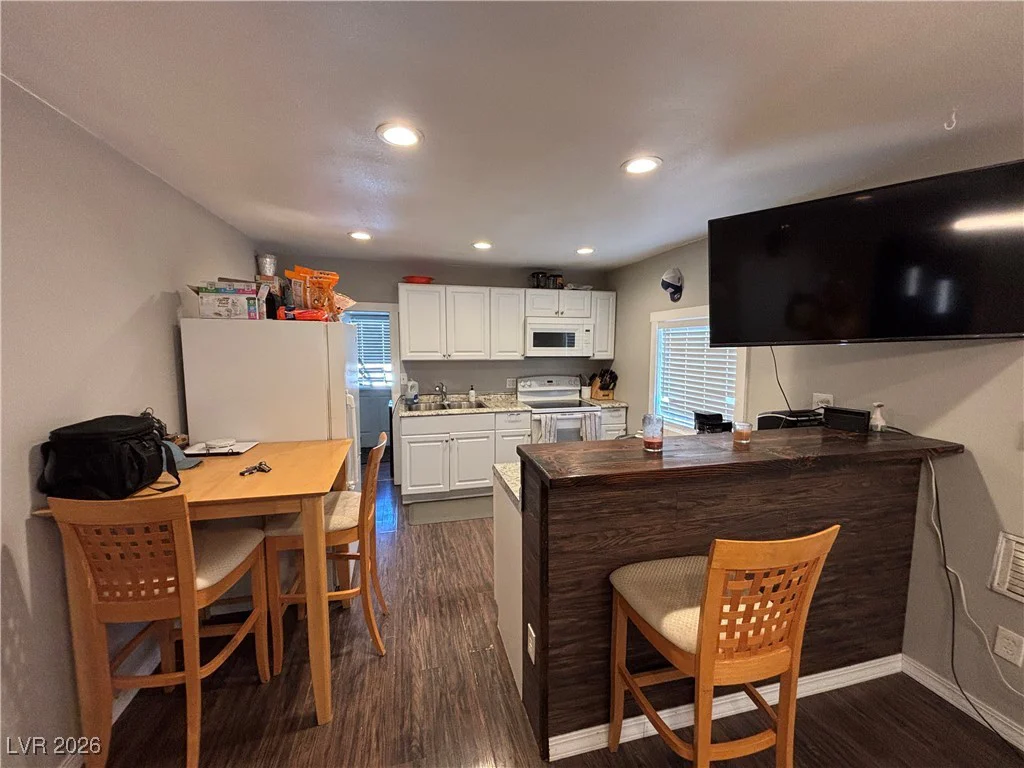 1752 Strandman, Ely, NV 89301