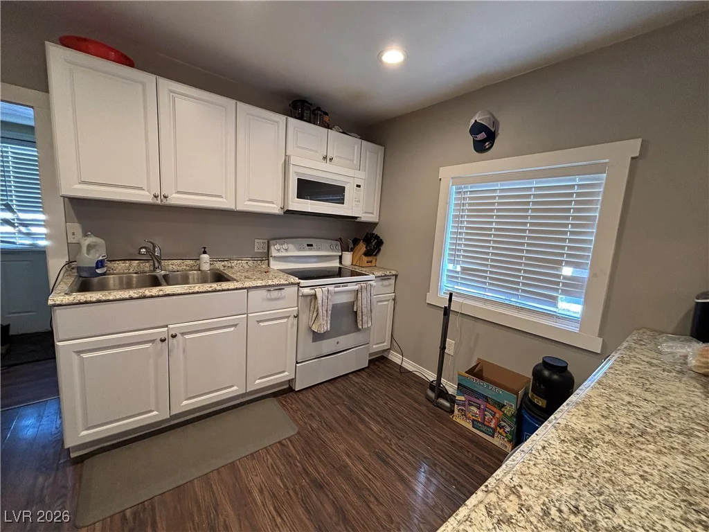 1752 Strandman, Ely, NV 89301