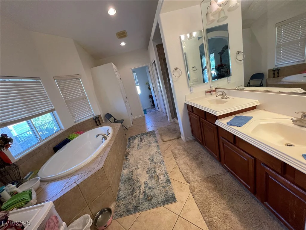 1001 Puerta Del Sol, Las Vegas, NV 89138