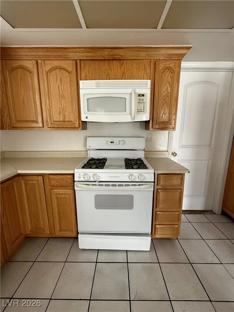 5311 Sandhill, Las Vegas, NV 89120
