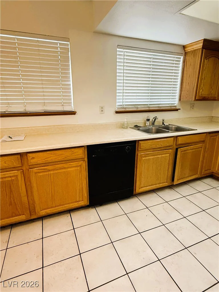 5311 Sandhill, Las Vegas, NV 89120