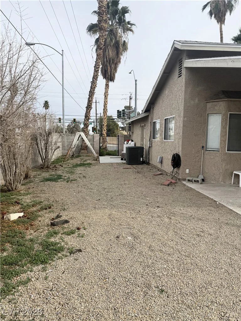 5311 Sandhill, Las Vegas, NV 89120