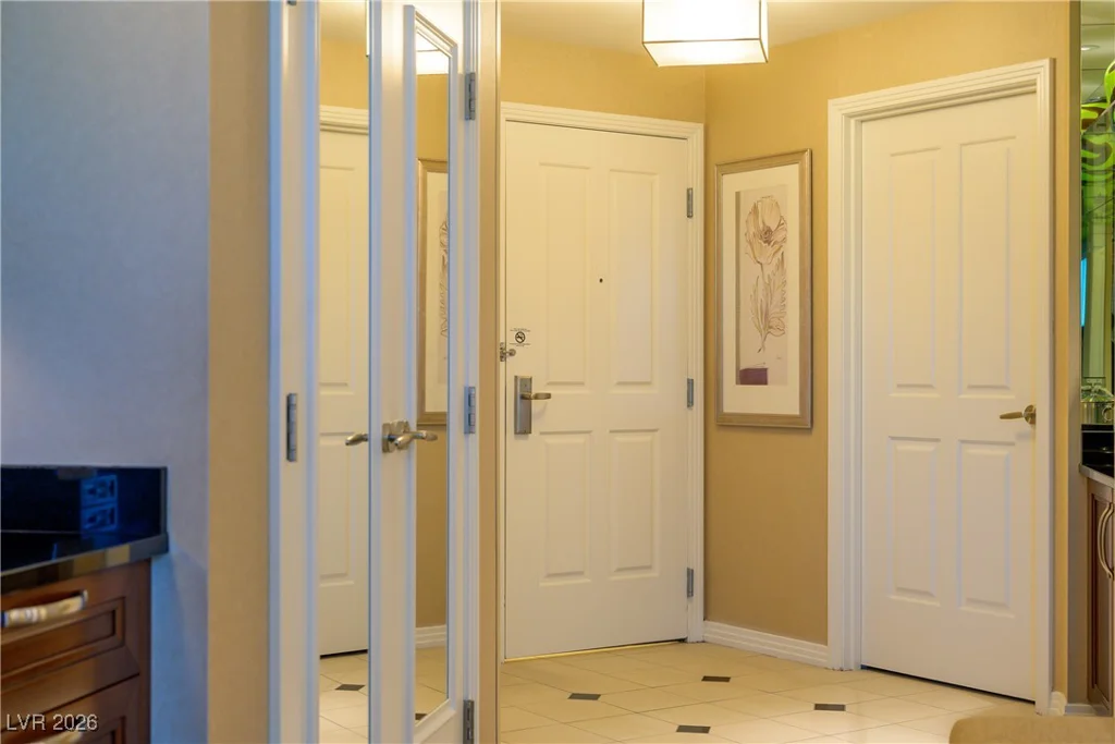 145 Harmon, Las Vegas, NV 89109