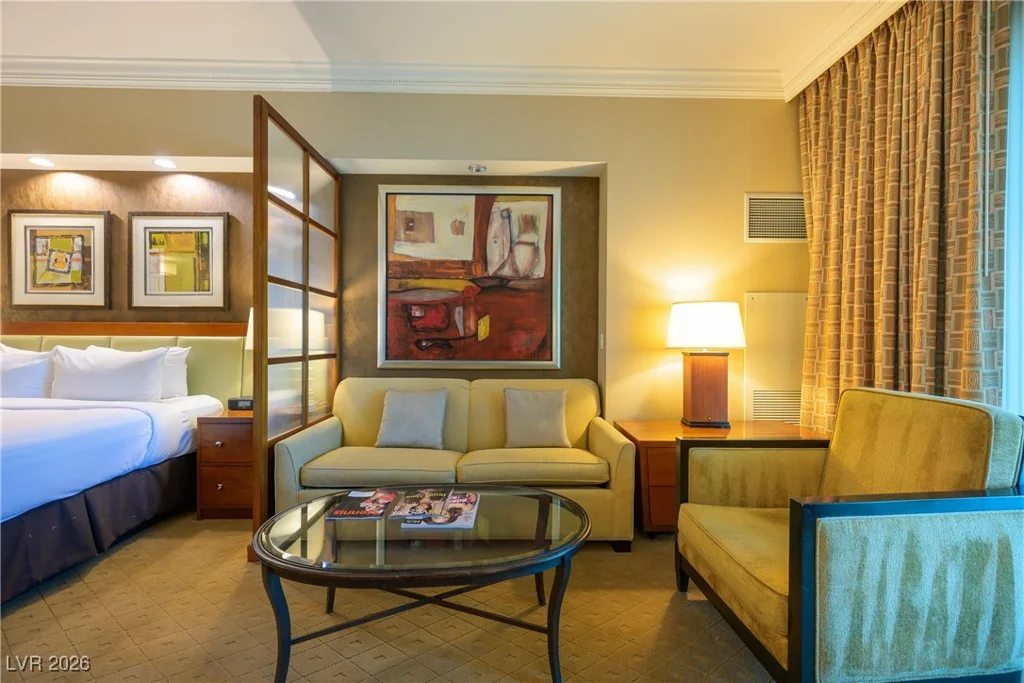 145 Harmon, Las Vegas, NV 89109