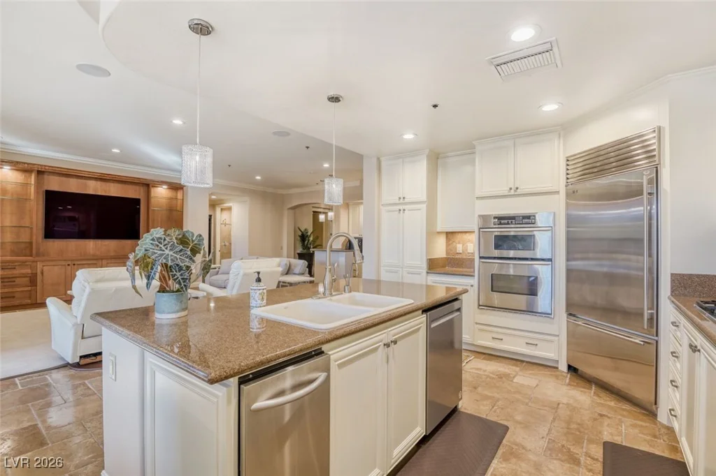 15 Via Mantova, Henderson, NV 89011