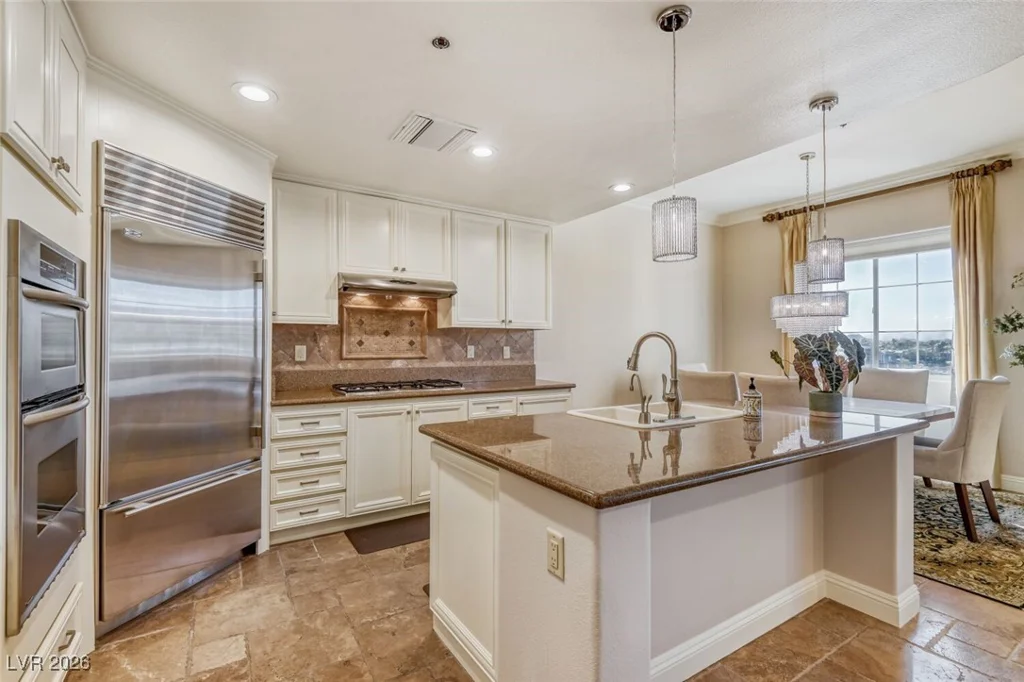 15 Via Mantova, Henderson, NV 89011
