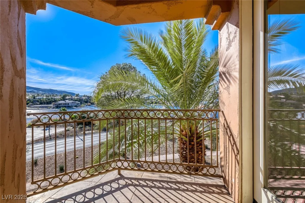 15 Via Mantova, Henderson, NV 89011