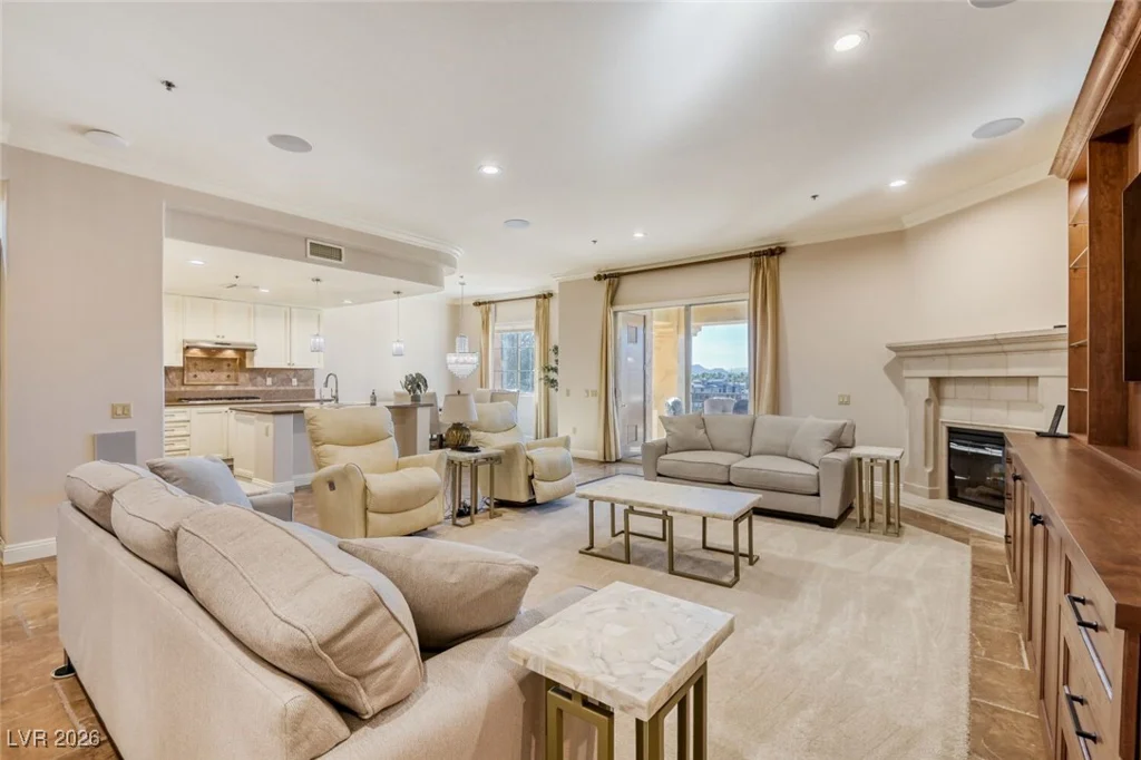 15 Via Mantova, Henderson, NV 89011