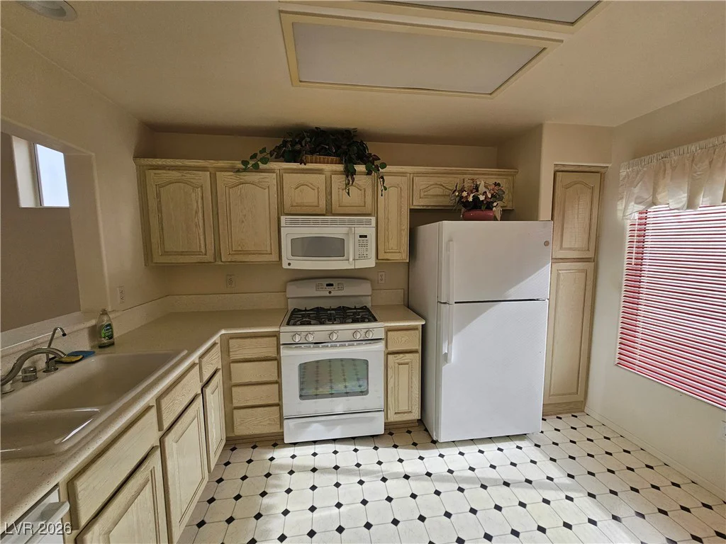 10016 Heyfield, Las Vegas, NV 89134