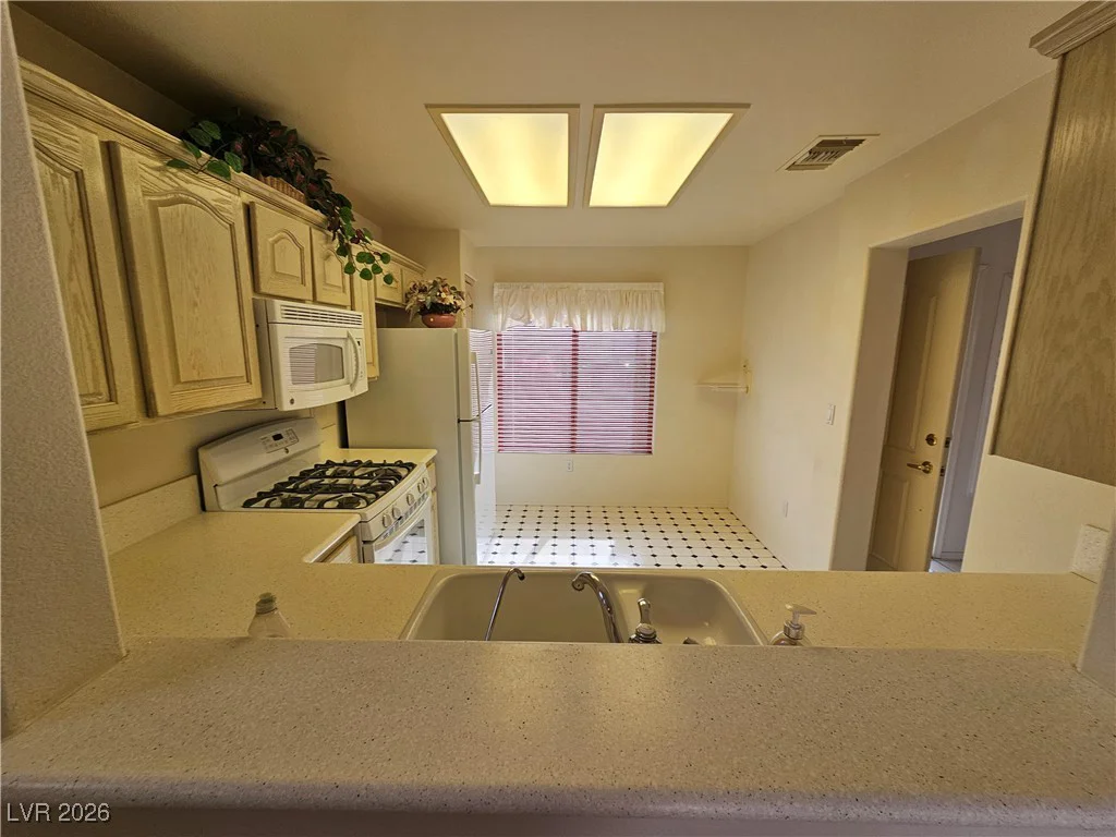 10016 Heyfield, Las Vegas, NV 89134