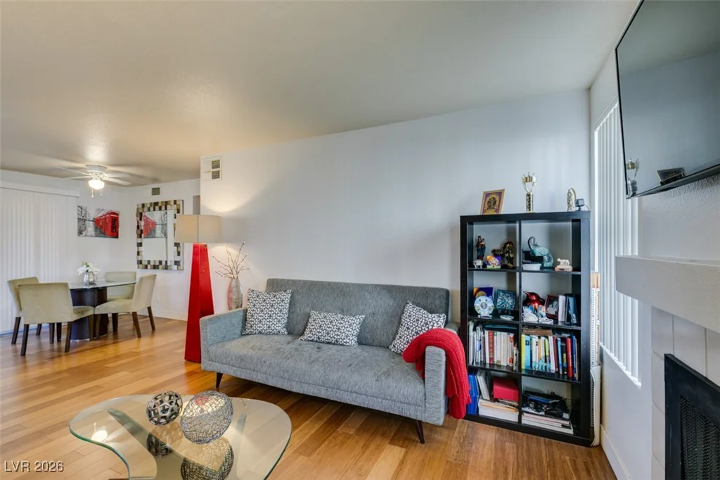2801 Rainbow, Las Vegas, NV 89108