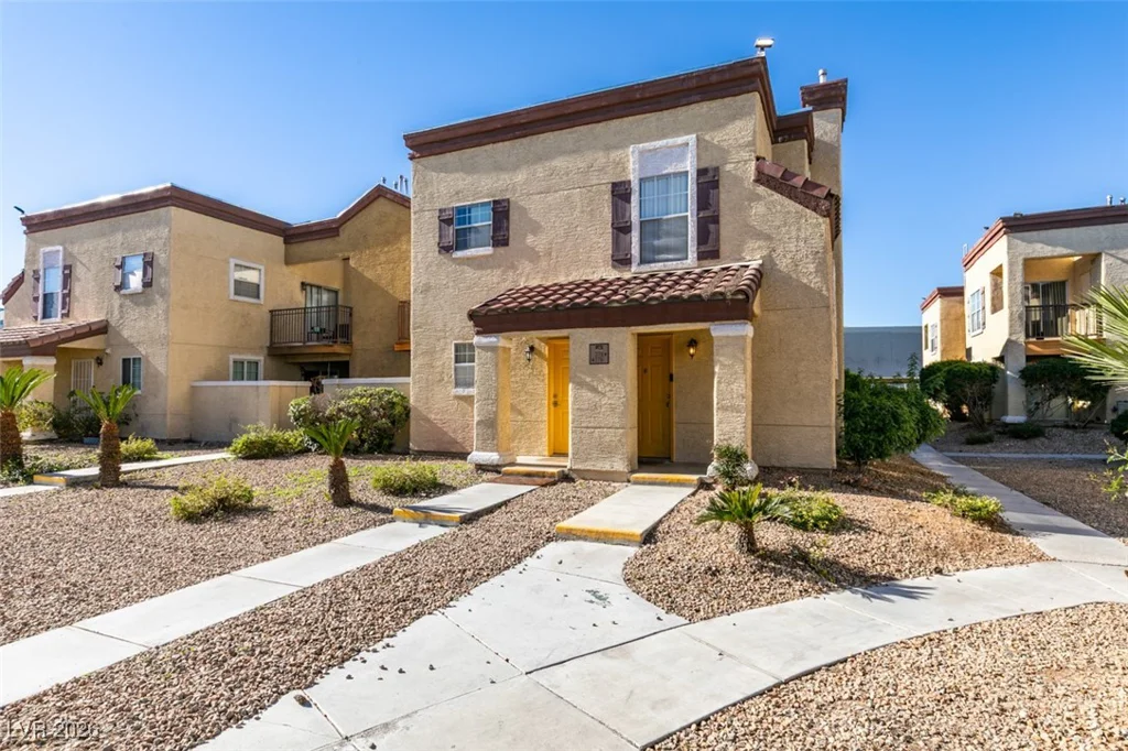 2801 Rainbow, Las Vegas, NV 89108