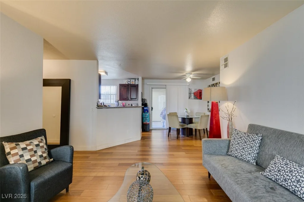 2801 Rainbow, Las Vegas, NV 89108