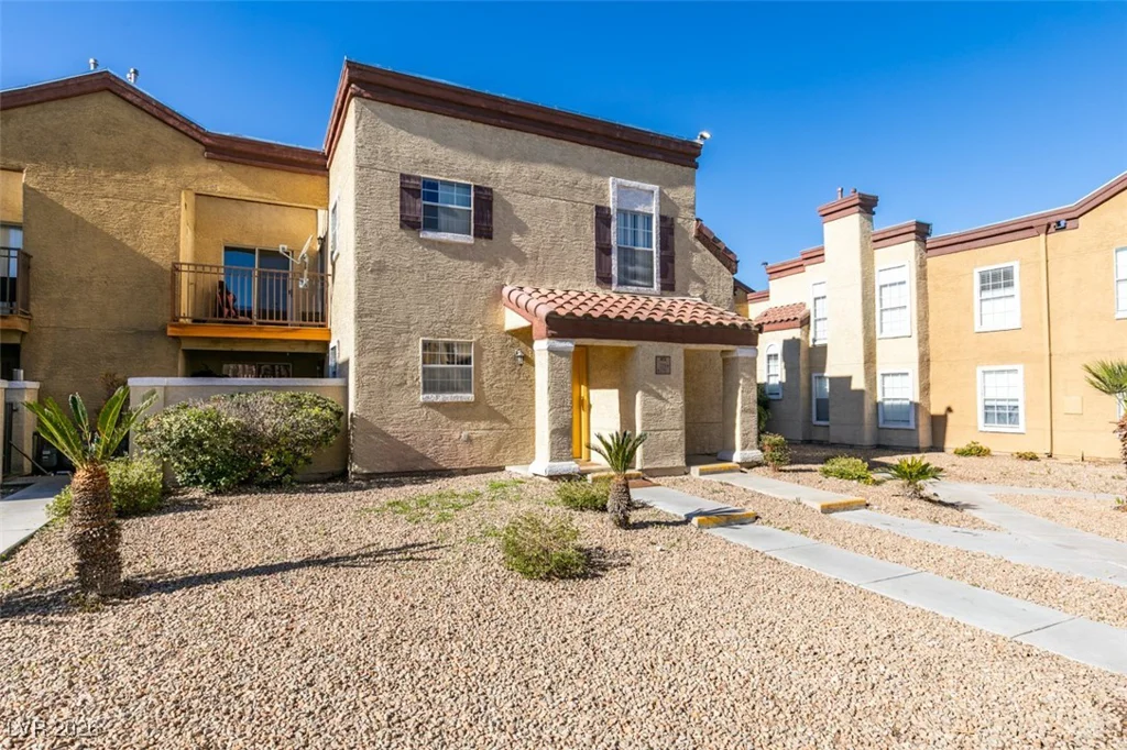 2801 Rainbow, Las Vegas, NV 89108