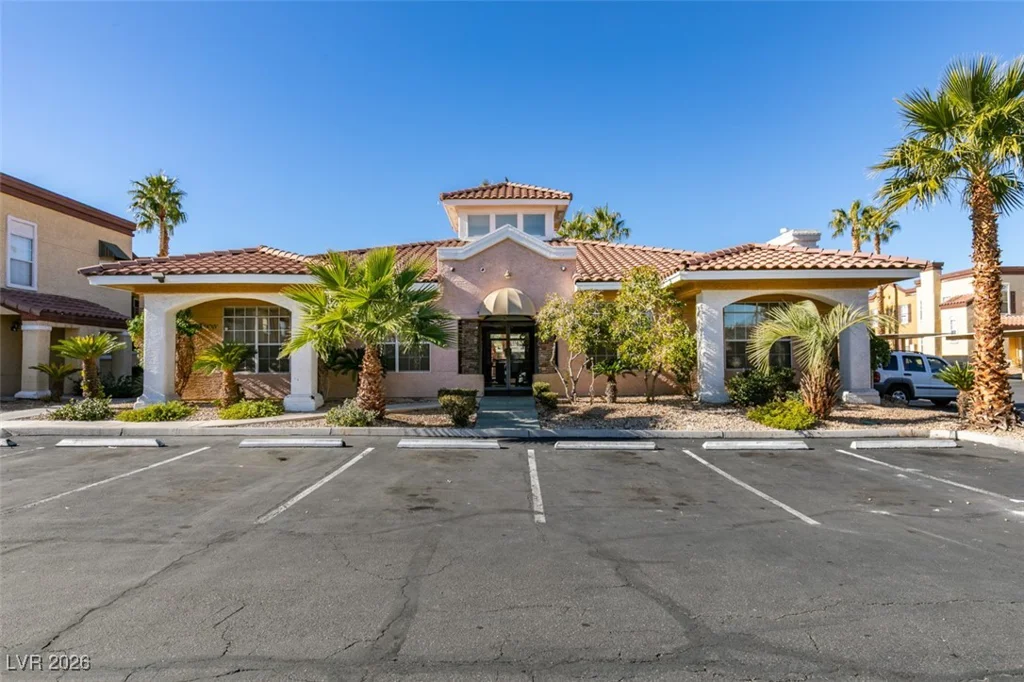 2801 Rainbow, Las Vegas, NV 89108