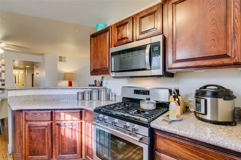 2801 Rainbow, Las Vegas, NV 89108