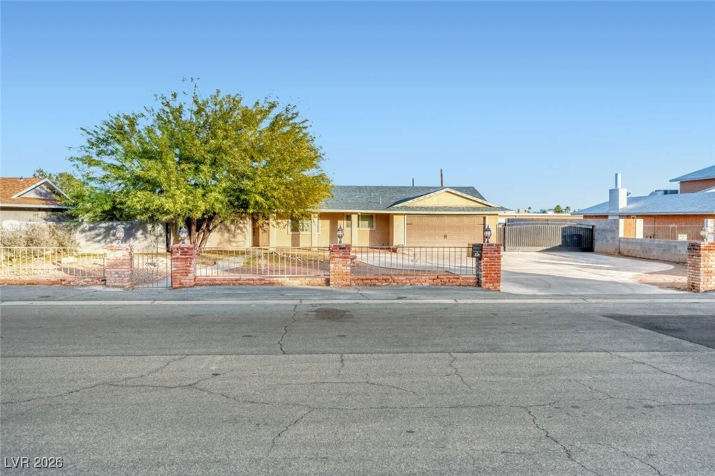 3138 Redwood, Las Vegas, NV 89146