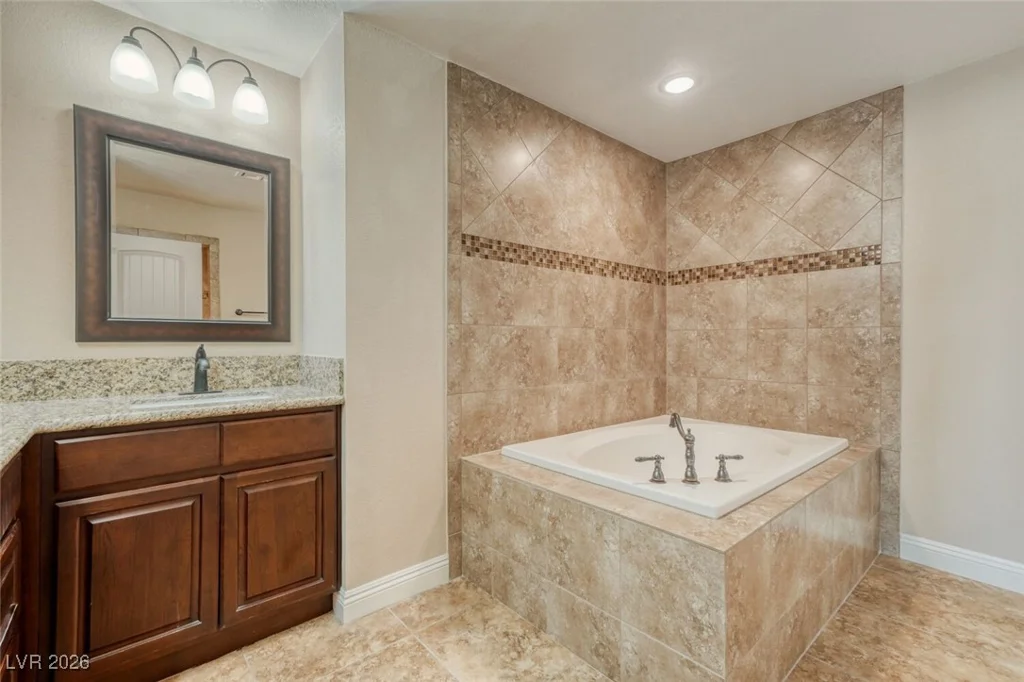 3138 Redwood, Las Vegas, NV 89146