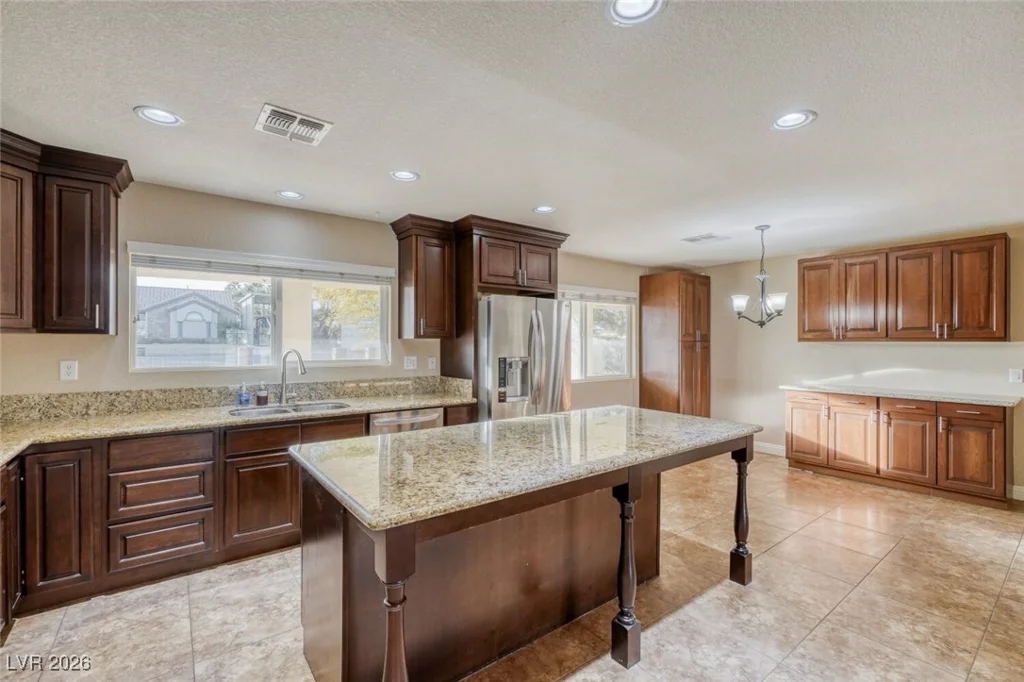 3138 Redwood, Las Vegas, NV 89146