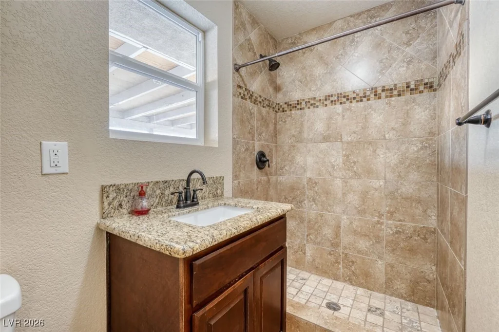 3138 Redwood, Las Vegas, NV 89146