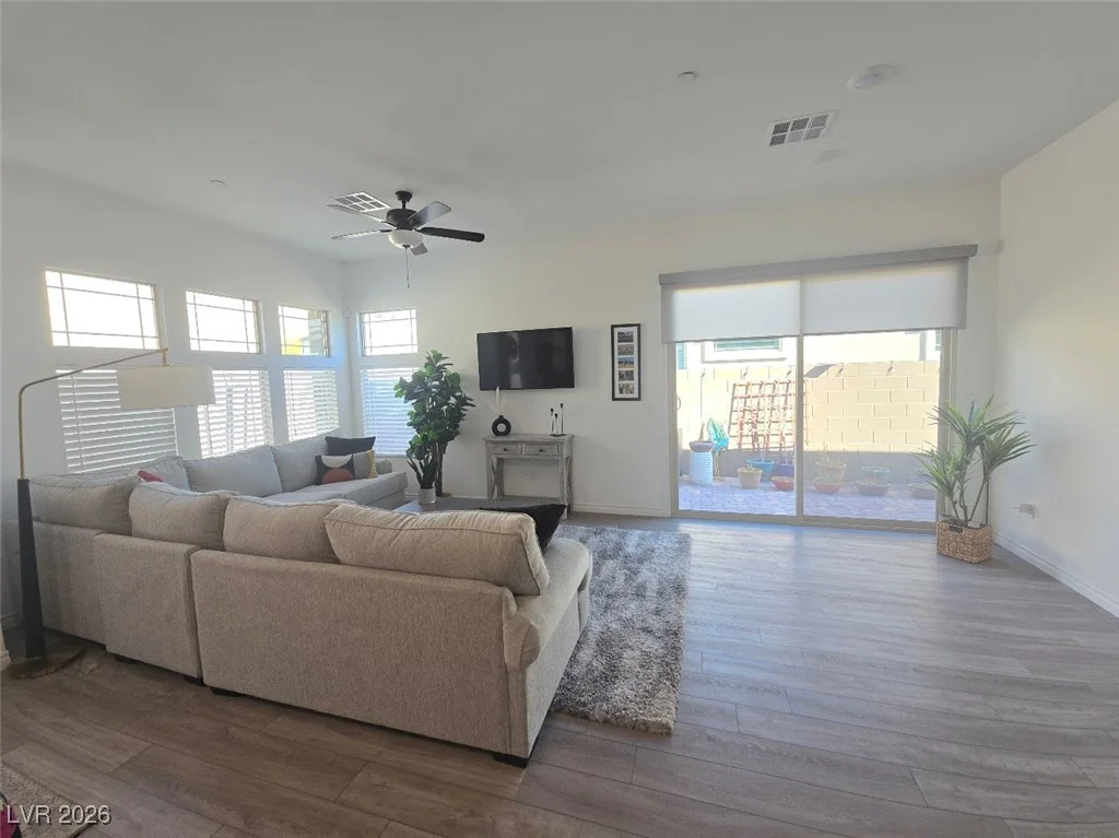 905 Belleforte, Las Vegas, NV 89138
