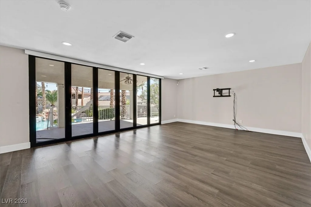 7770 Edna, Las Vegas, NV 89117