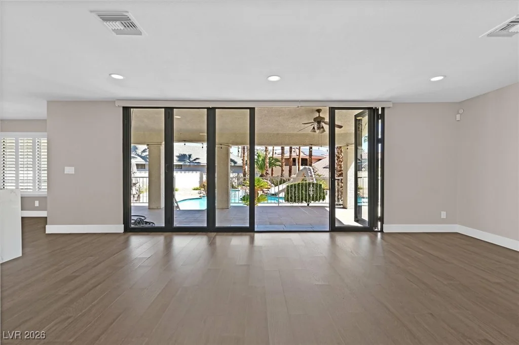 7770 Edna, Las Vegas, NV 89117