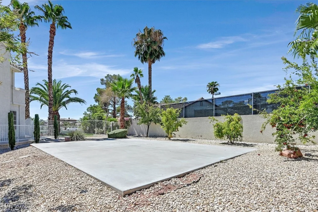 7770 Edna, Las Vegas, NV 89117