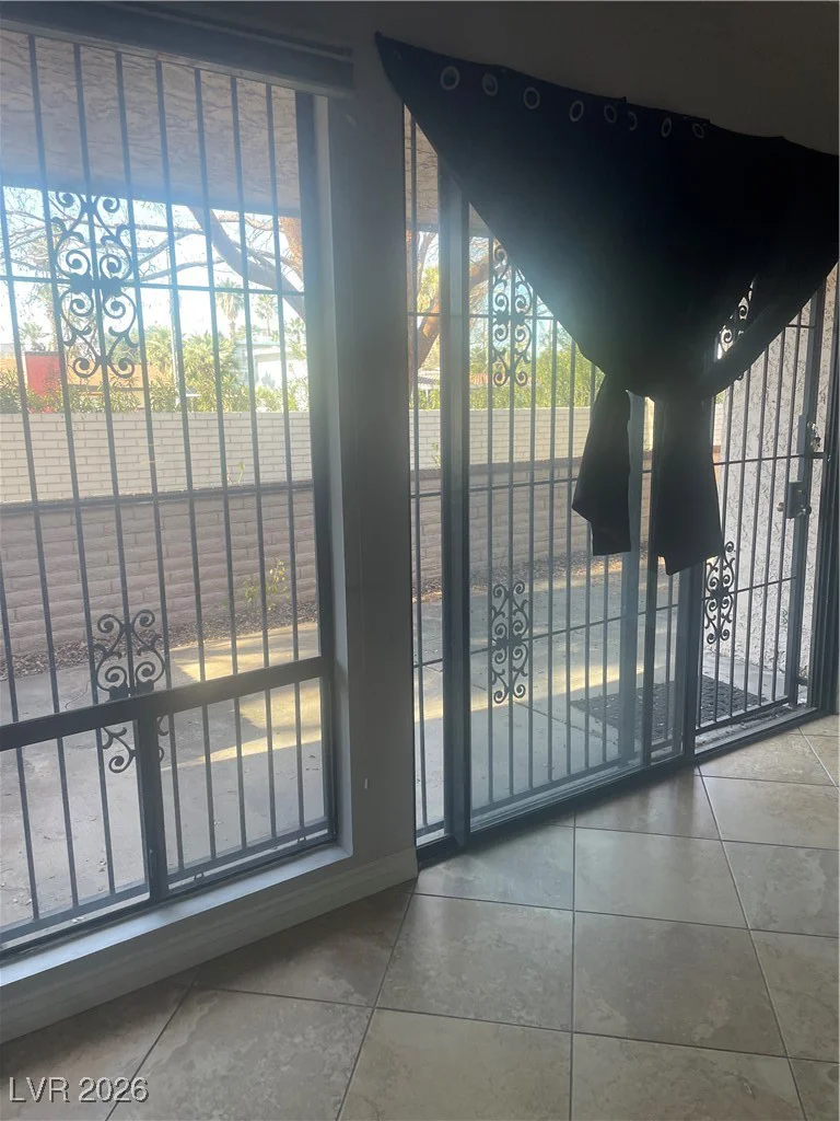 2411 Domingo, Las Vegas, NV 89121