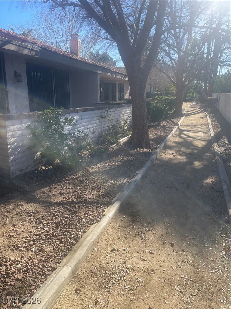 2411 Domingo, Las Vegas, NV 89121