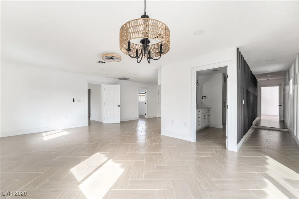 4501 Woodcrest, Las Vegas, NV 89121